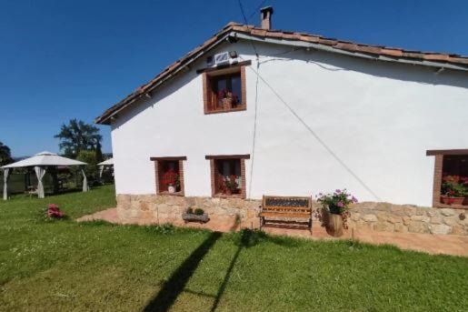 Sagasta Rural Guest House Oviedo Bagian luar foto