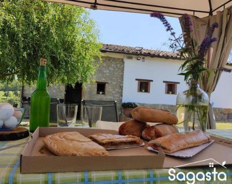 Sagasta Rural Guest House Oviedo Bagian luar foto